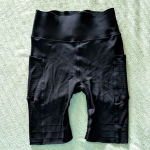 Fabletics, Large fit like a medium, Scuptknit shorts w/ pockets. Black.